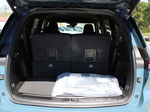 New 2026 Jeep Grand Cherokee L Limited image 10