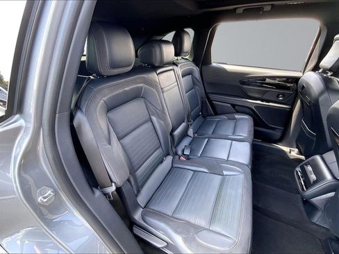 Used 2024 Lincoln Nautilus Reserve w/ Equipment Group 202A AWD/4WD image 28