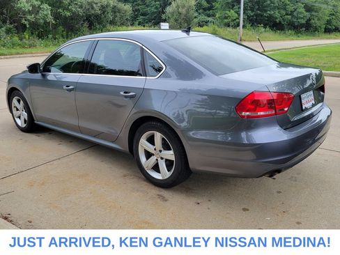 Used 2015 Volkswagen Passat 1.8T Limited Edition FWD image 5