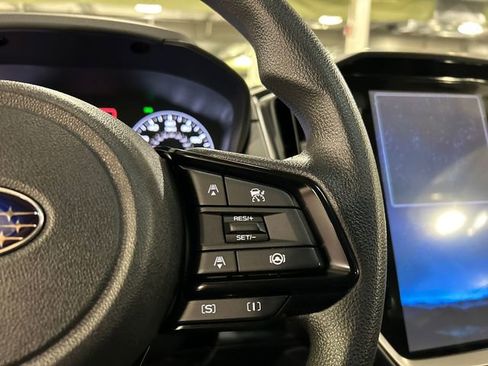 Used 2025 Subaru Crosstrek 2.0i Premium image 14