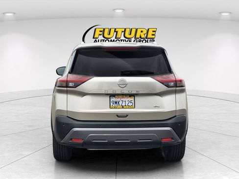 Used 2023 Nissan Rogue SL FWD image 8