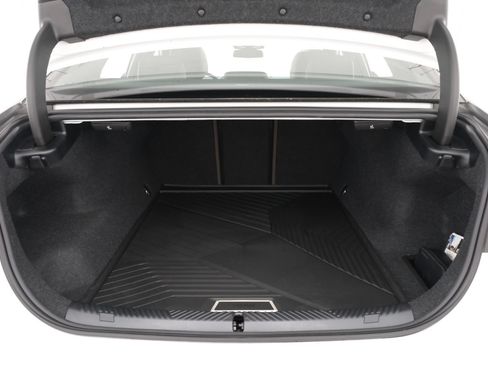 Used 2025 BMW i5 M60 w/ Premium Package AWD/4WD image 37