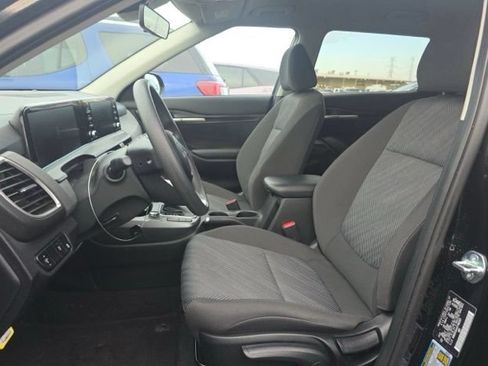 Certified 2026 Kia Seltos LX FWD image 14
