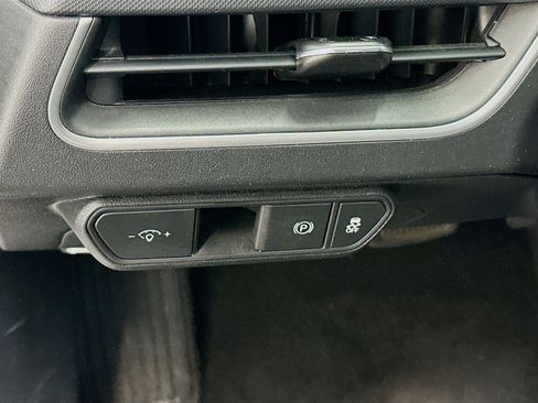 Used 2025 Kia K4 FWD image 17