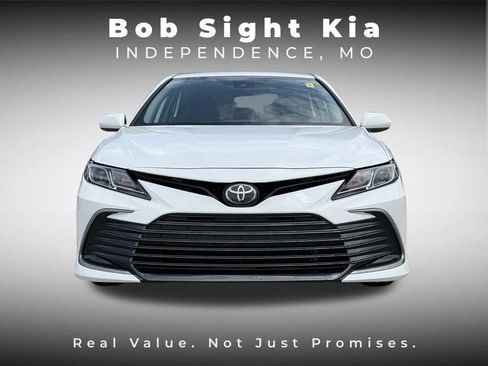 Used 2024 Toyota Camry LE FWD image 20