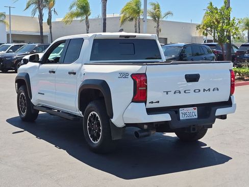Used 2024 Toyota Tacoma TRD Off-Road w/ TRD Off Road Upgrade Package AWD/4WD image 8