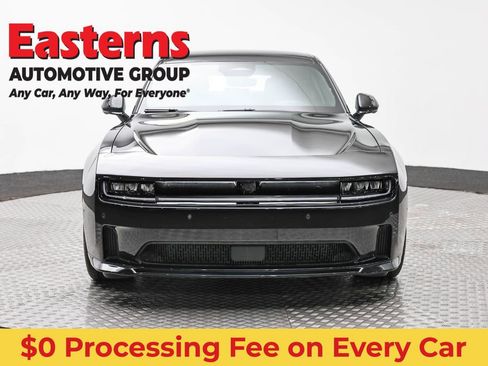 Used 2024 Dodge Charger Daytona R/T w/ Plus Group AWD/4WD image 2