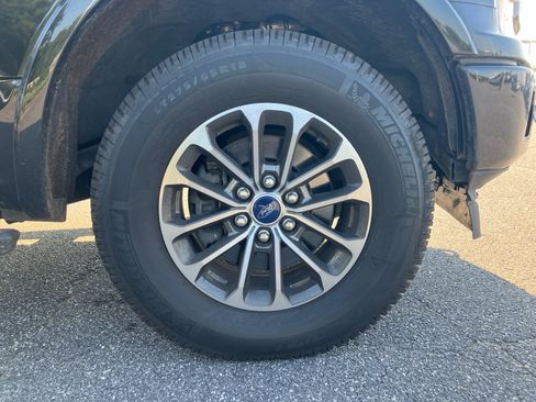 Used 2019 Ford F150 XLT w/ Equipment Group 302A Luxury AWD/4WD image 27