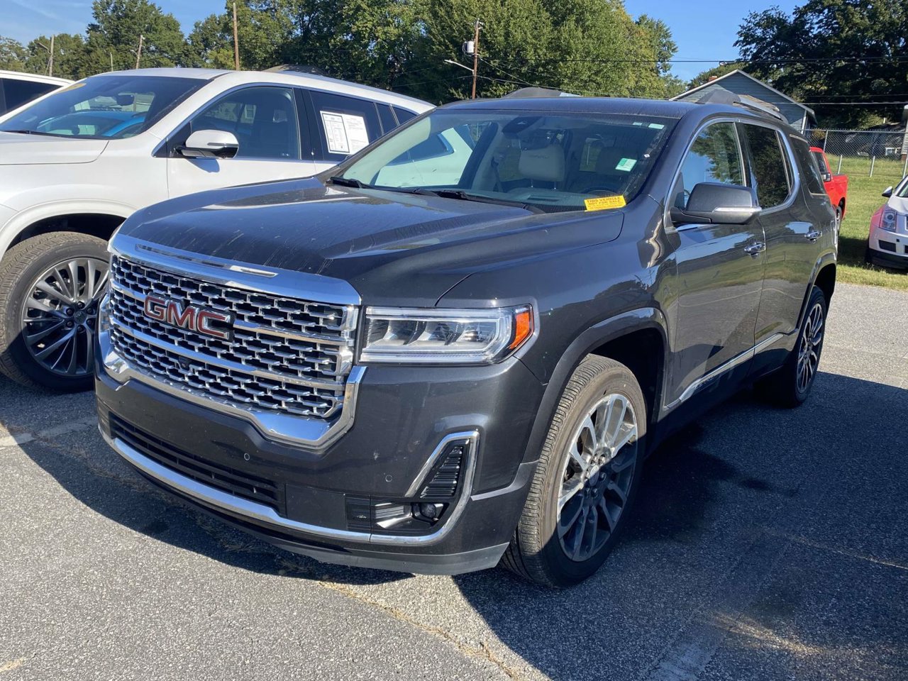 Used 2020 GMC Acadia Denali w/ Technology Package FWD image 3