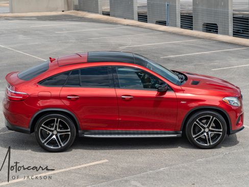Used 2016 Mercedes-Benz GLE 450 4MATIC Coupe w/ Parking Assist Package image 33