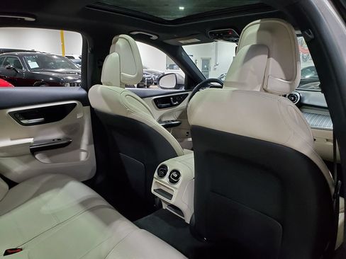 Used 2023 Mercedes-Benz C 300 Sedan image 23