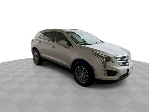 Certified 2017 Cadillac XT5 Luxury image 2