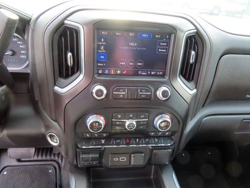 Used 2022 GMC Sierra 2500 AT4 w/ Gooseneck/5TH Wheel Package image 40