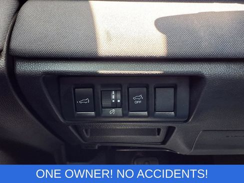 Used 2023 Subaru Outback Premium AWD/4WD image 17