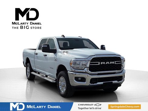 Used 2024 RAM 2500 Big Horn AWD/4WD image 1