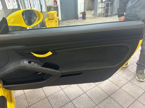 Used 2022 Porsche 718 Cayman GT4 image 8