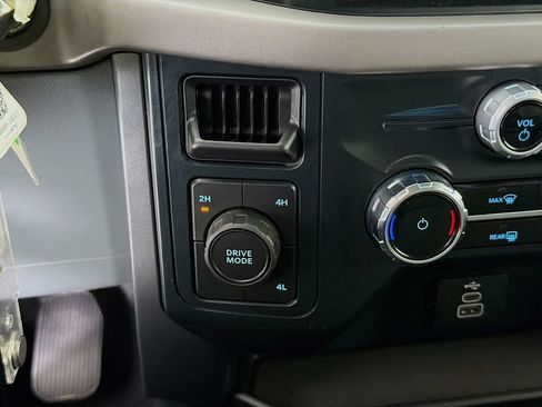 Used 2025 Ford F150 XLT w/ Equipment Group 301A Standard AWD/4WD image 31
