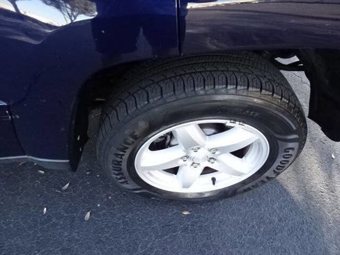 Used 2012 Jeep Liberty Limited w/ Comfort/Convenience Group image 28