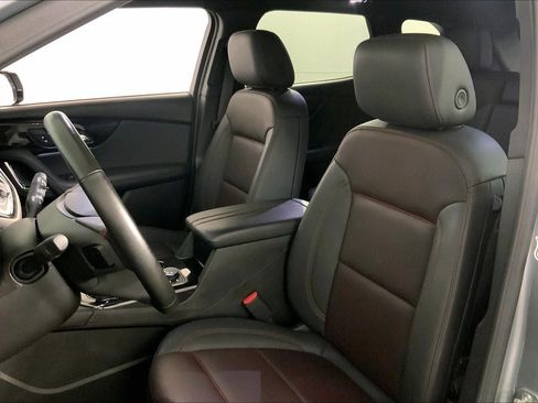Used 2025 Chevrolet Blazer RS FWD image 22