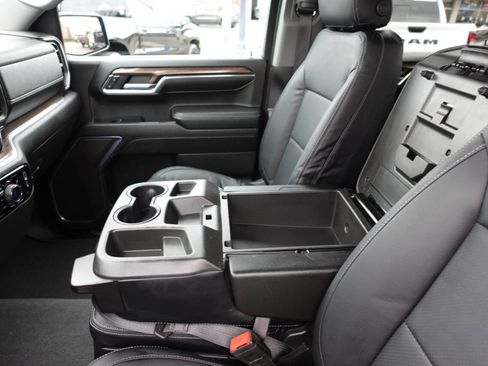 Used 2023 Chevrolet Silverado 1500 LT w/ Protection Package image 20