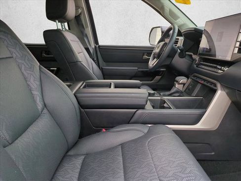 Used 2024 Toyota Tundra Limited AWD/4WD image 20
