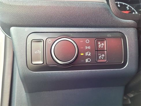 Certified 2022 Ford Maverick XL image 18