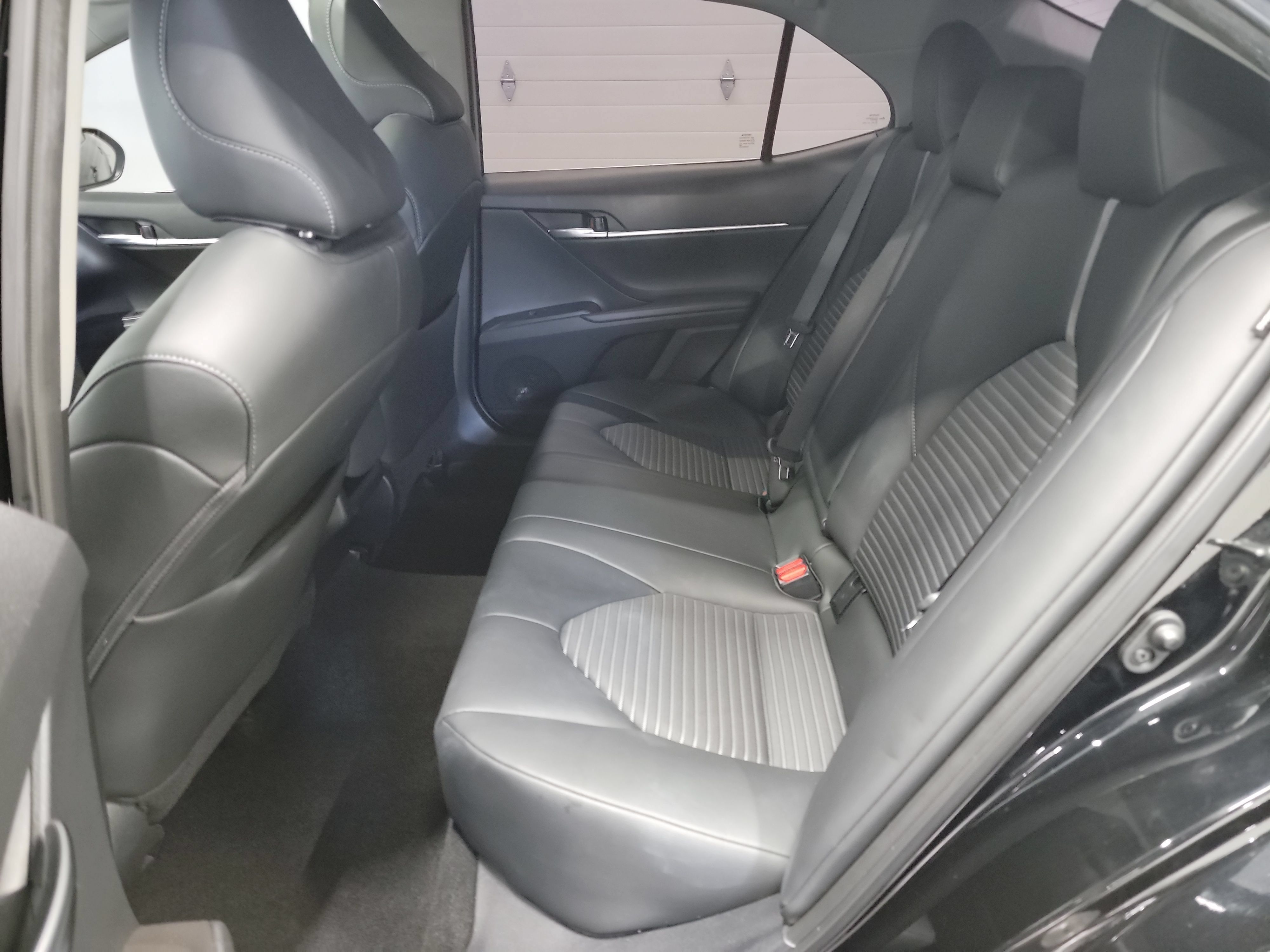 Used 2023 Toyota Camry SE w/ Convenience Package FWD image 28