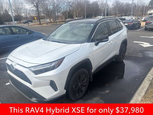 Used 2024 Toyota RAV4 XSE w/ Weather Package image 17
