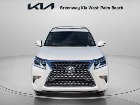 Used 2023 Lexus GX 460 Premium w/ Premium Plus Package image 2