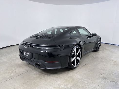 Certified 2025 Porsche 911 Carrera RWD image 7