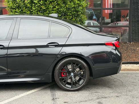 Used 2022 BMW 530i w/ M Sport Package RWD image 11