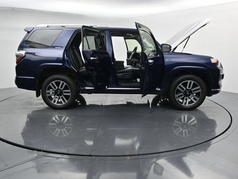 Used 2023 Toyota 4Runner Limited AWD/4WD image 41
