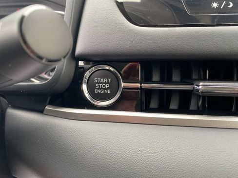 New 2026 Mitsubishi Outlander LE FWD image 17