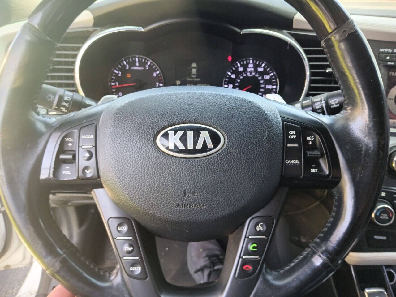 Used 2013 Kia Optima SX w/ Limited Pkg FWD image 10