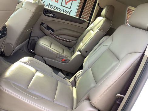 Used 2018 GMC Yukon XL SLT w/ Open Road Package image 14