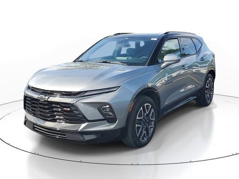 Certified 2024 Chevrolet Blazer RS w/ Enhanced Convenience Package AWD/4WD image 2
