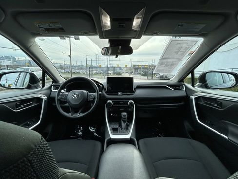 Certified 2025 Toyota RAV4 LE image 17