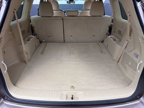 Used 2017 Toyota Highlander XLE image 40