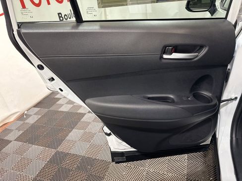 Used 2023 Toyota Corolla Cross XLE w/ Convenience Package image 19