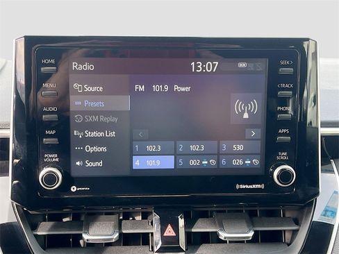 Used 2022 Toyota Corolla SE image 14