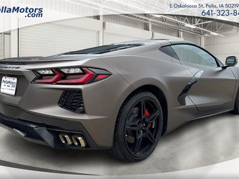 Used 2020 Chevrolet Corvette Stingray Preferred Cpe w/ 2LT Preferred Equipment Group image 3