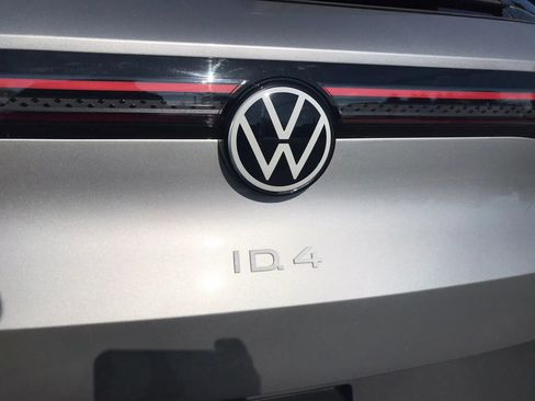 Used 2023 Volkswagen ID.4 Pro S image 44