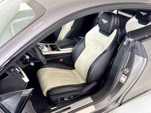 Used 2020 Bentley Continental GT V8 AWD/4WD image 14