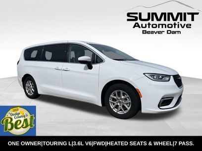 Used 2023 Chrysler Pacifica Touring-L