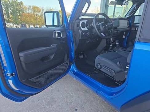 New 2026 Jeep Wrangler Sport AWD/4WD image 28