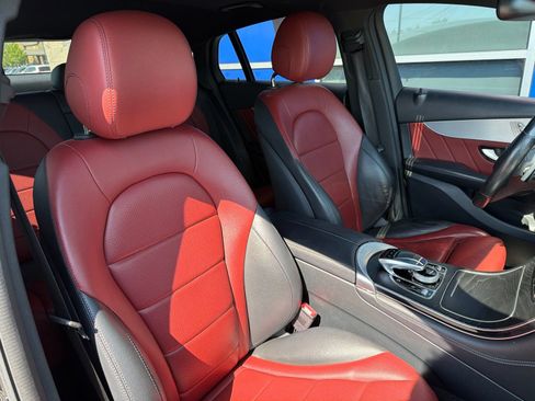 Used 2019 Mercedes-Benz GLC 300 4MATIC Coupe image 26