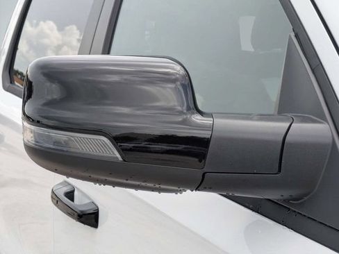New 2026 RAM 1500 Laramie w/ Advanced Safety Group II AWD/4WD image 11