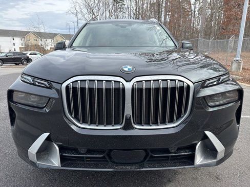 Used 2023 BMW X7 xDrive40i w/ Executive Package image 2