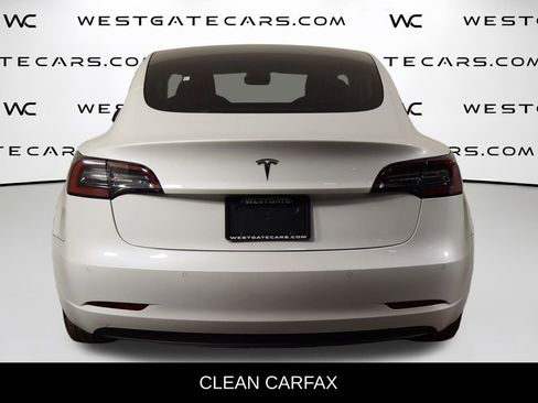 Used 2020 Tesla Model 3 Standard Range image 4