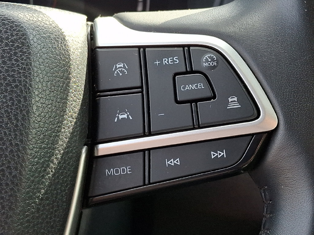 Certified 2025 Toyota Grand Highlander FWD image 26